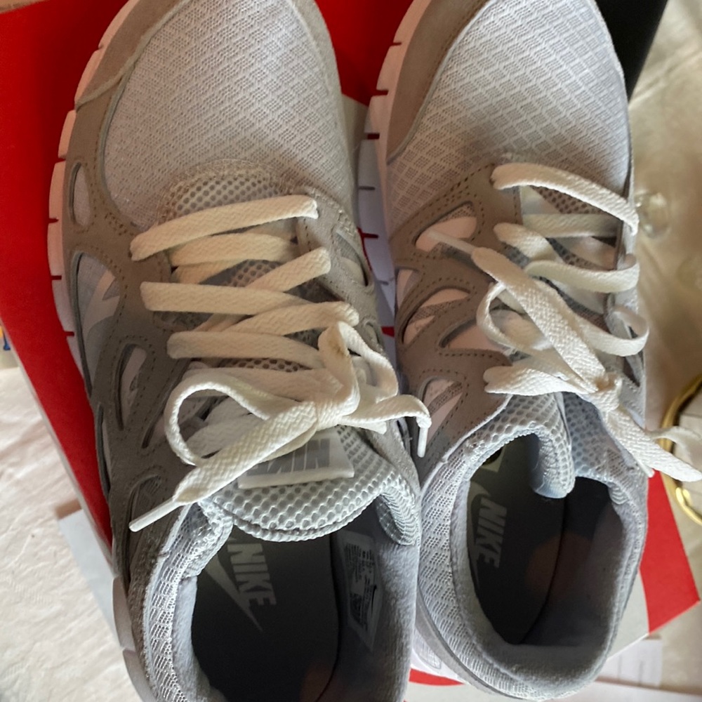 Nike Free Run 2 Low Mens Running Shoes Wolf Gray White 537732-014 NEW Sz 9